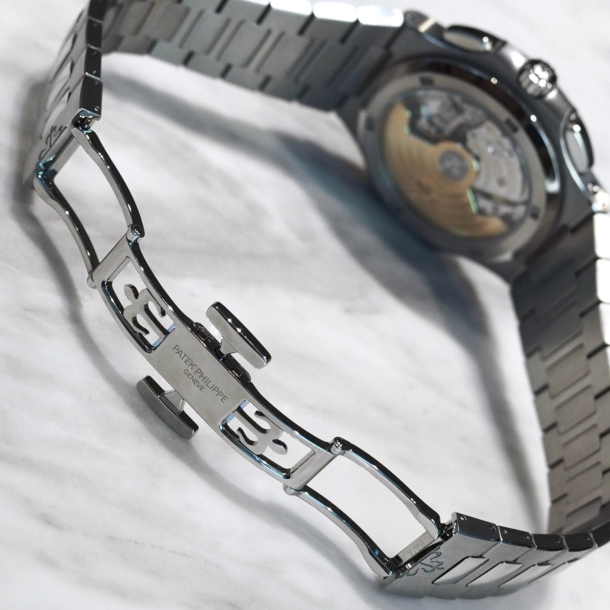 Patek Philippe Nautilus Chronograph Travel Time 5990/1A-001 - ART Luxury_Japan
