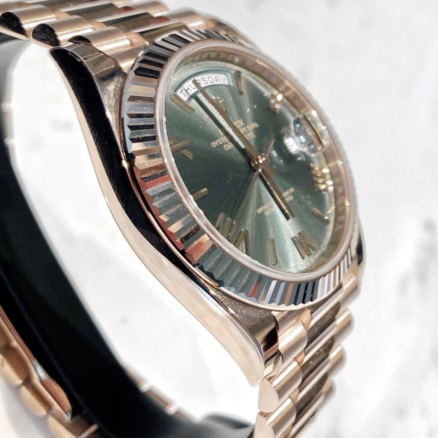 Rolex Day-Date 228235 Green - ART Luxury_Japan