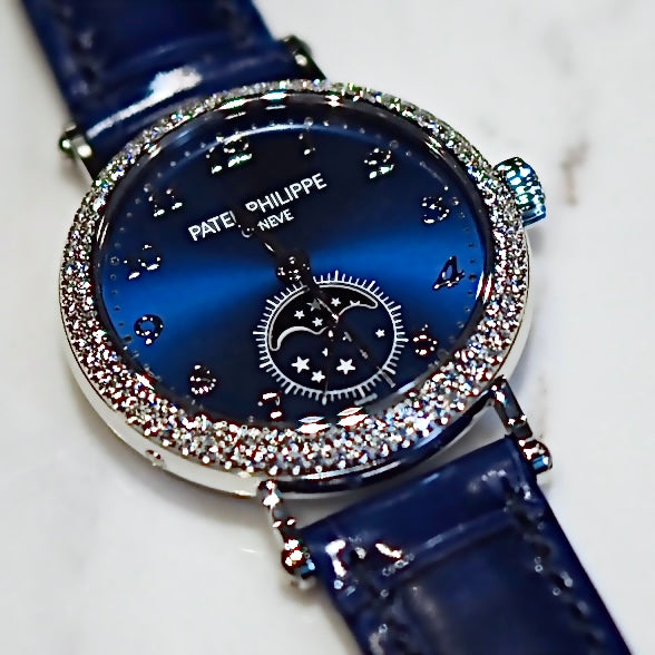 Patek Philippe Complications 7121/200G-001 - ART Luxury_Japan