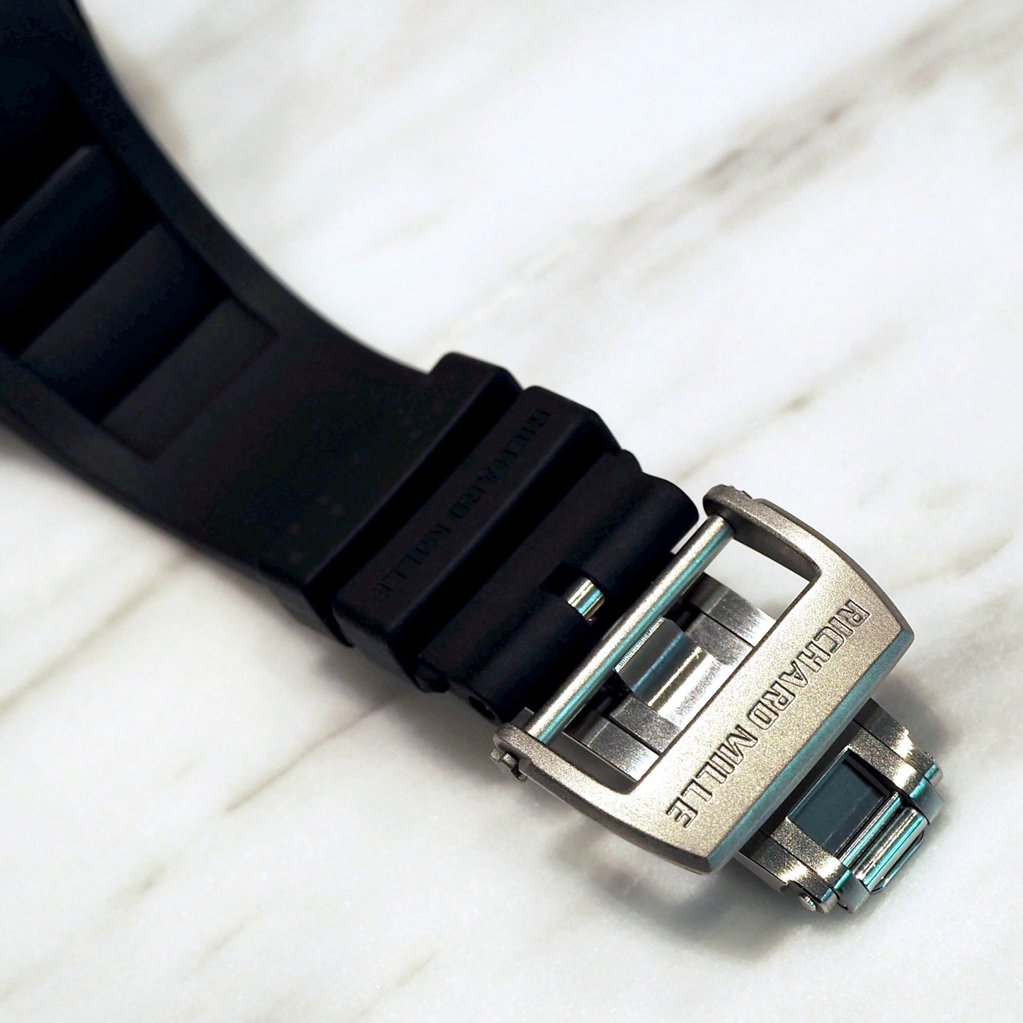 Richard Mille RM057 Tourbillon Green Dragon Piece Unique - ART Luxury_Japan
