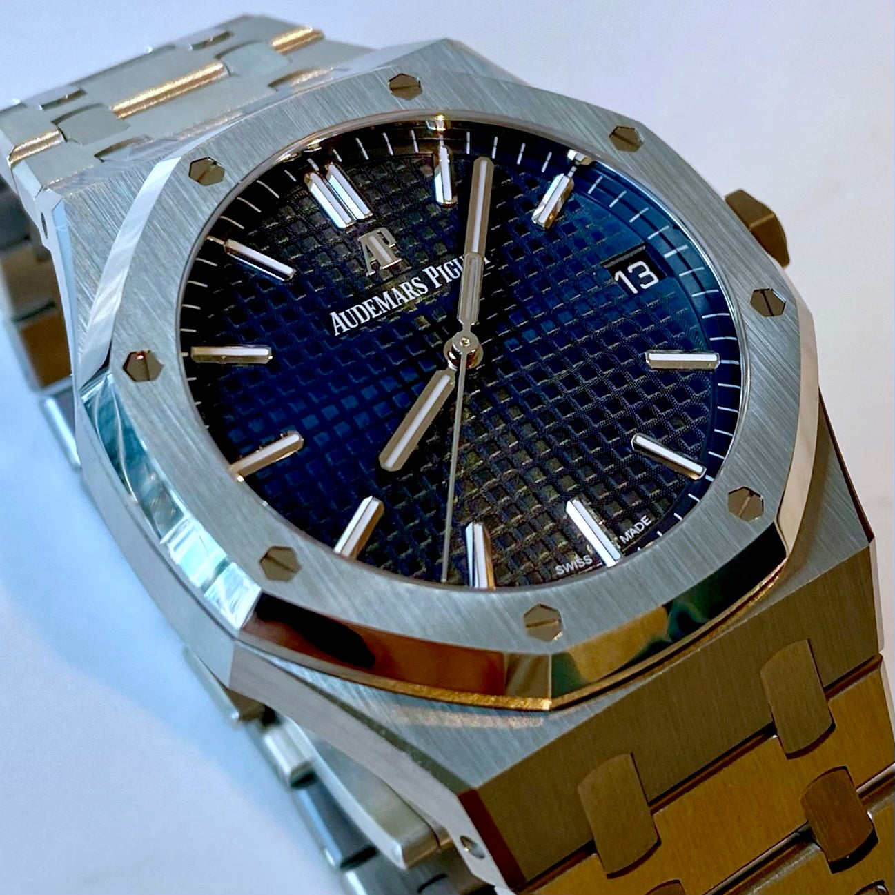 Audemars Piguet Royal Oak 15500ST.OO.1220ST.01 Blue - ART Luxury_Japan