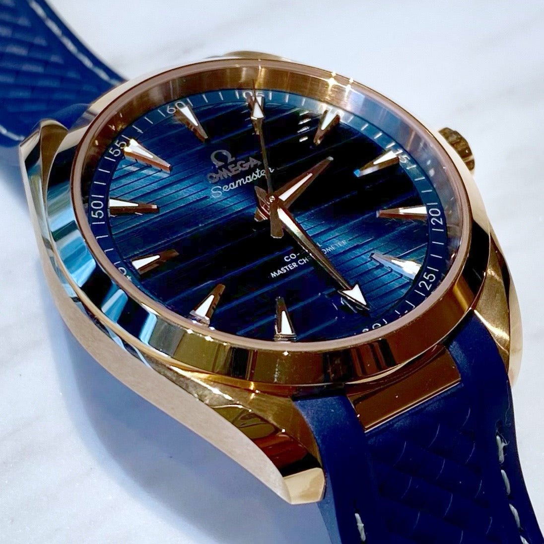Omega Seamaster Aqua Terra Co-Axial Master Chronometer Master 220.52.41.21.03.001 - ART Luxury_Japan