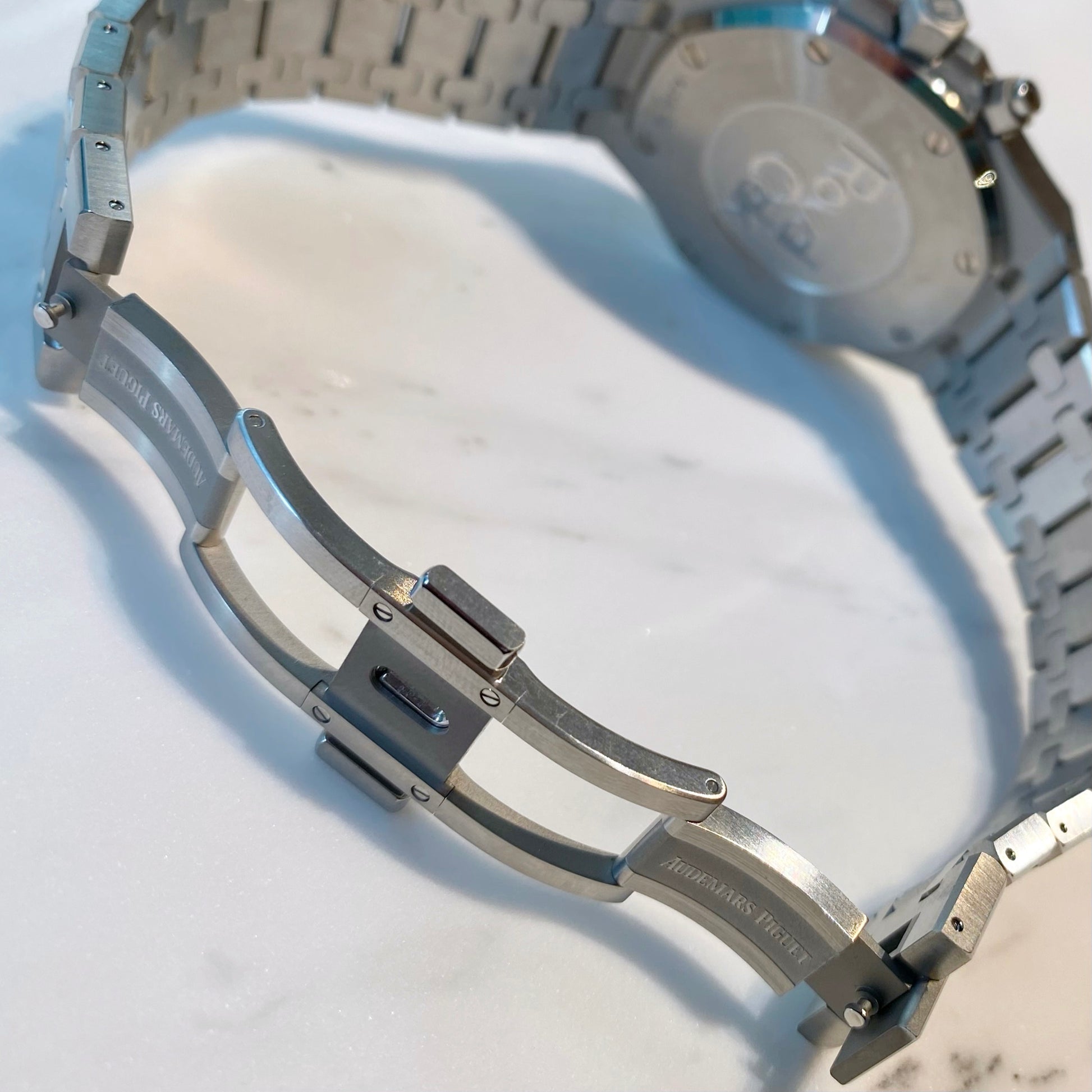 Audemars Piguet Royal Oak Chronograph 26331ST.OO.1220ST.03 - ART Luxury_Japan