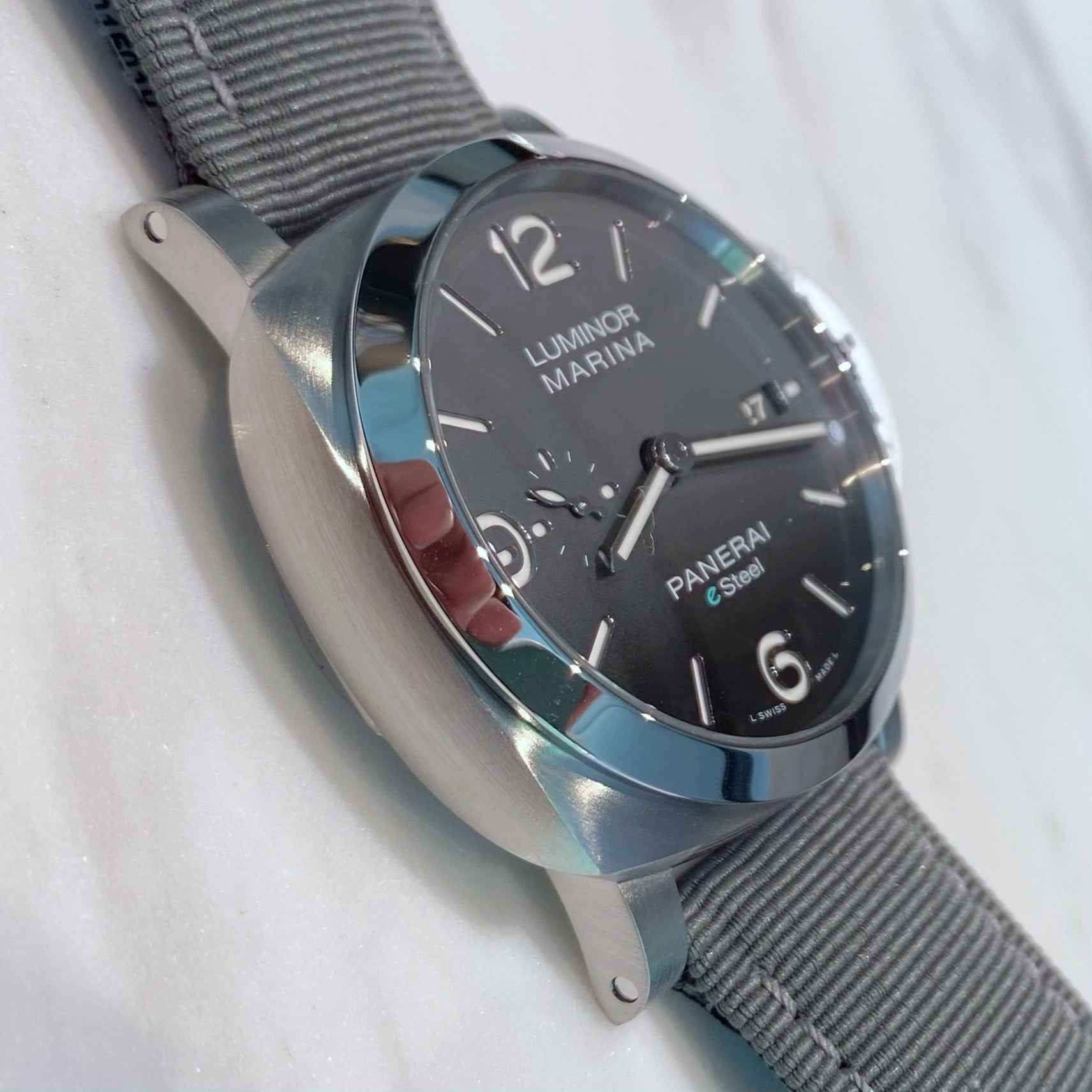 Panerai Luminor Marina ESteel Grigio Roccia PAM01358 - ART Luxury_Japan