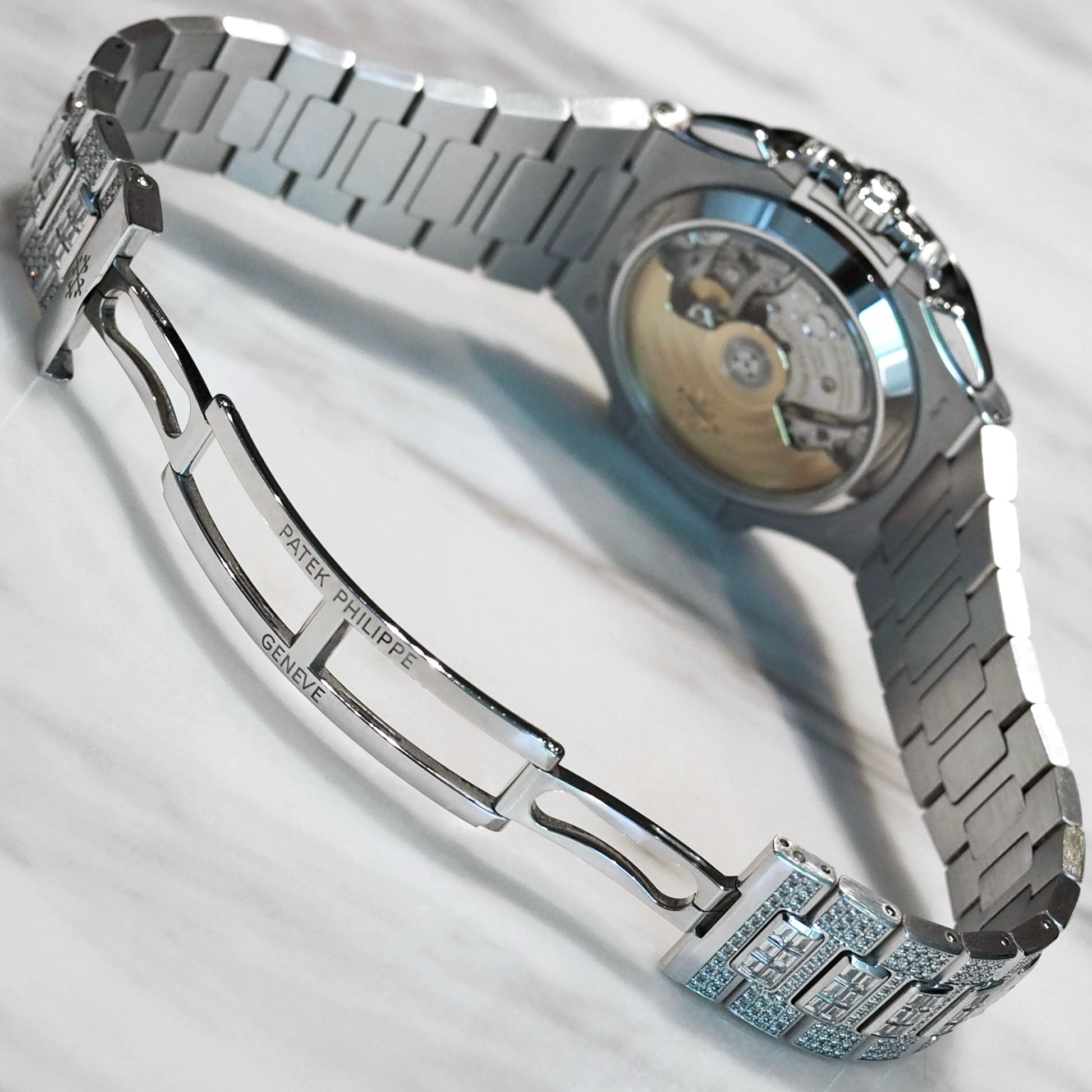 Patek Philippe Nautilus Chronograph 5980/1400G-010 - ART Luxury_Japan