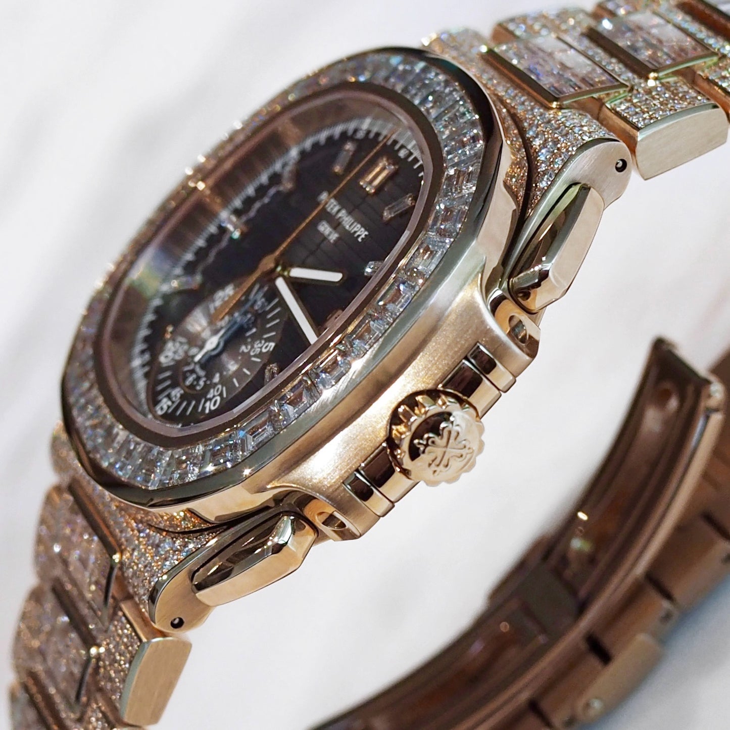 Patek Philippe Nautilus Chronograph 5980/1400R-011 - ART Luxury_Japan