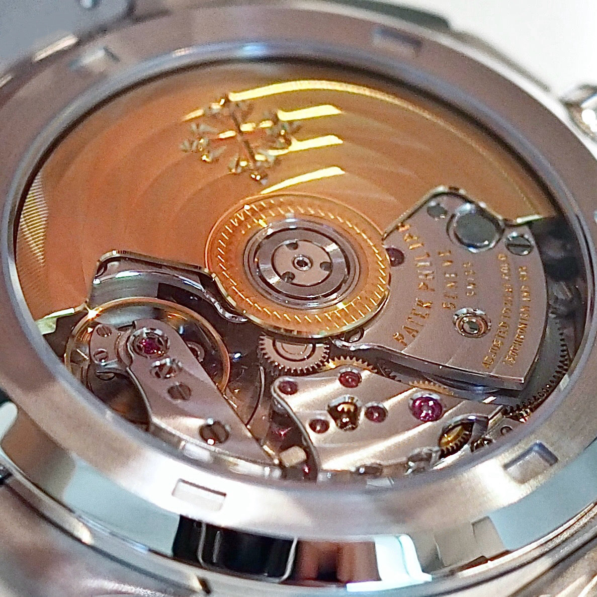 Patek Philippe Nautilus Chronograph Travel Time Baguette Ruby 5990/1422G-001 - ART Luxury_Japan