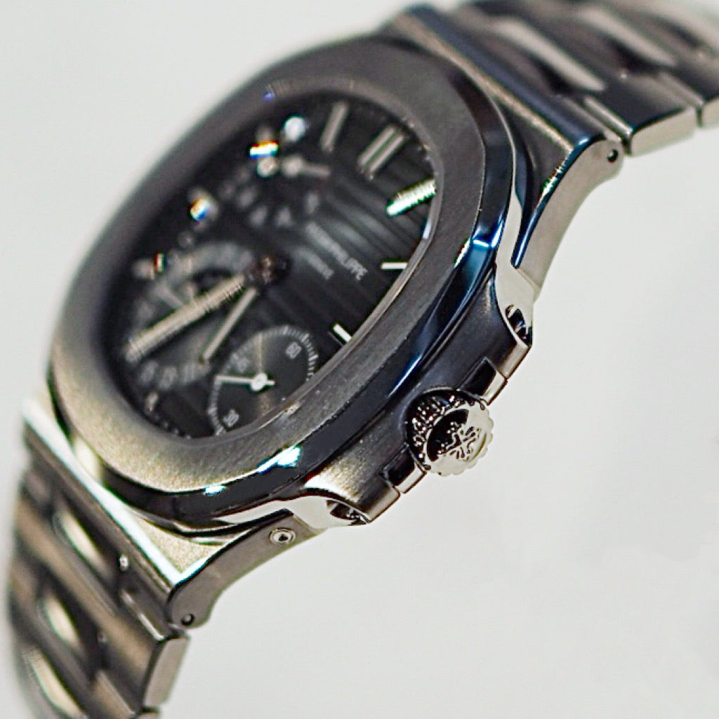 Patek Philippe Nautilus 5712/1A - ART Luxury_Japan