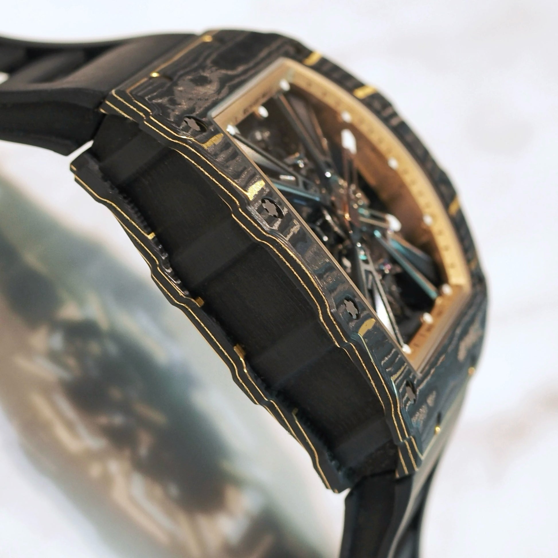 Richard Mille RM12-01 Tourbillon Carbon Black and Gold - ART Luxury_Japan