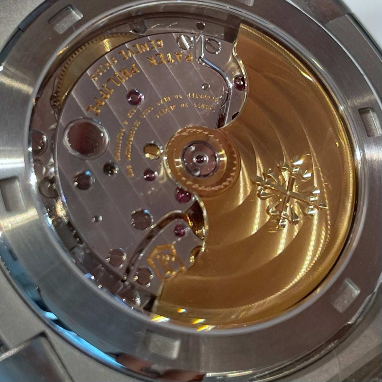 Patek Philippe Nautilus 5711/1A-014 - ART Luxury_Japan
