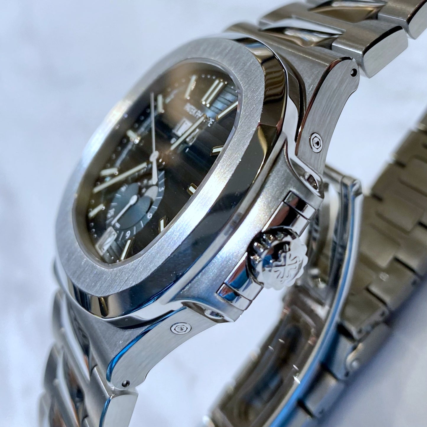Patek Philippe Nautilus Annual Calendar 5726/1A-014 - ART Luxury_Japan