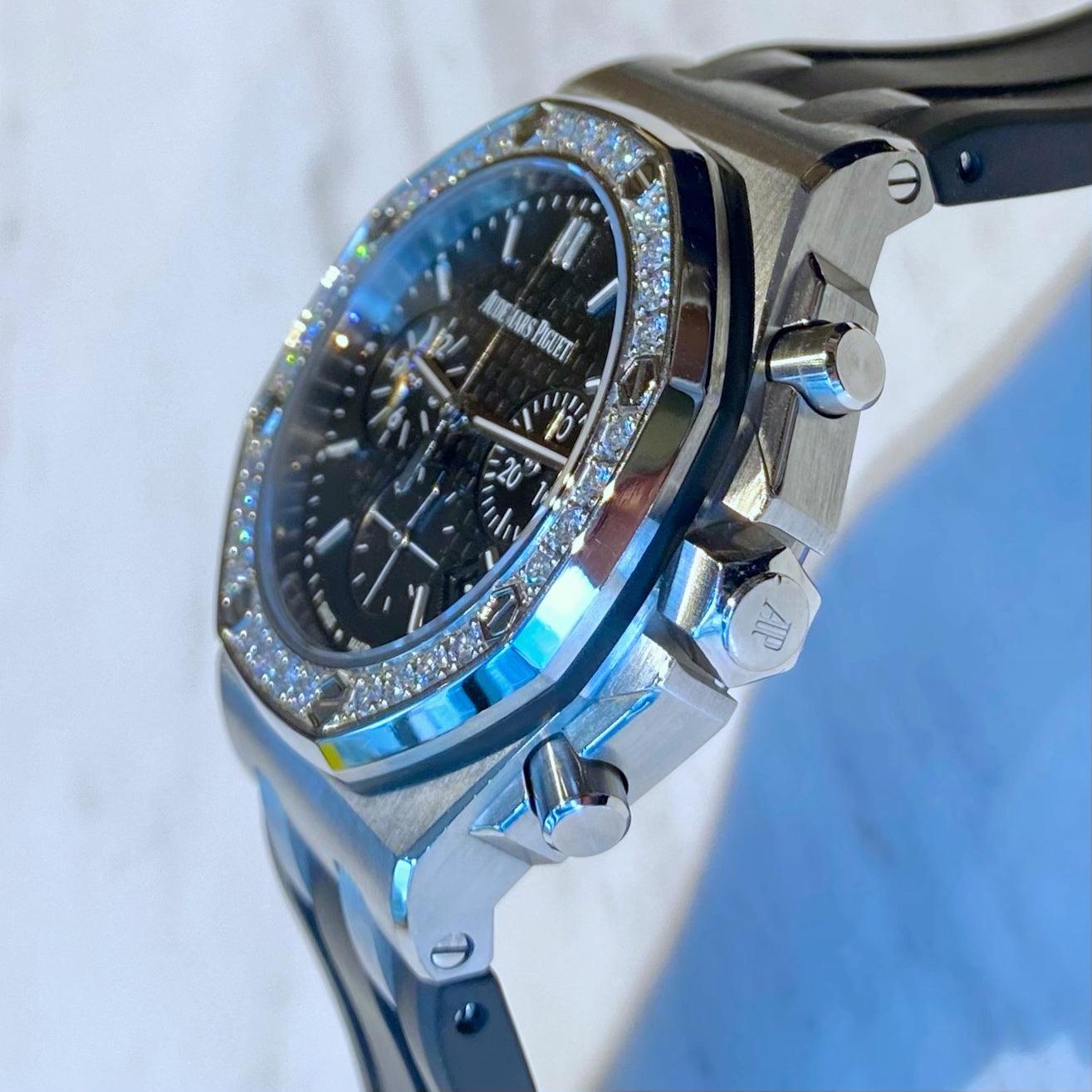 Audemars Piguet Royal Oak Offshore Chronograph 26231ST.ZZ.D002CA.01 - ART Luxury_Japan