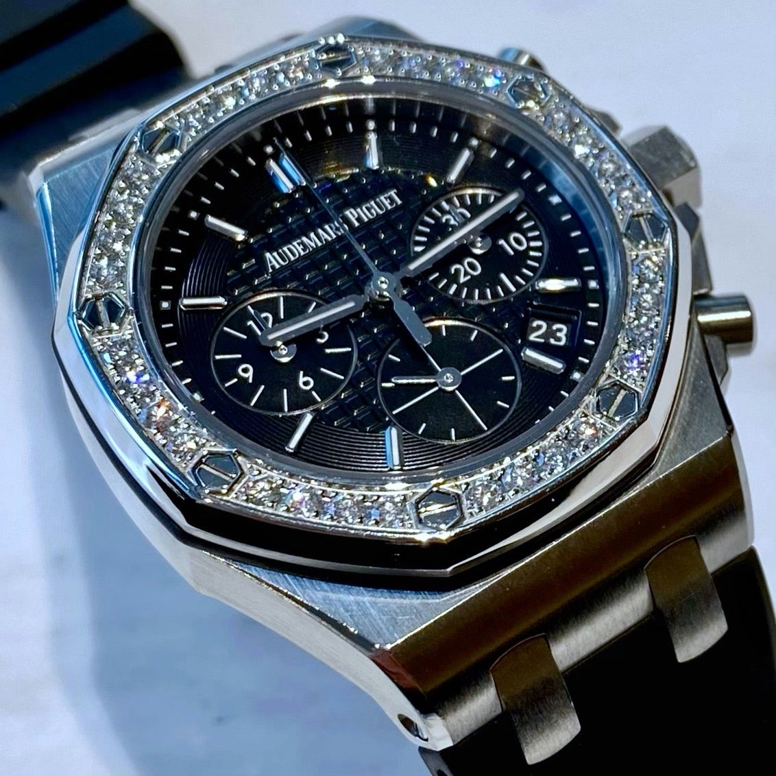 Audemars Piguet Royal Oak Offshore Chronograph 26231ST.ZZ.D002CA.01 - ART Luxury_Japan