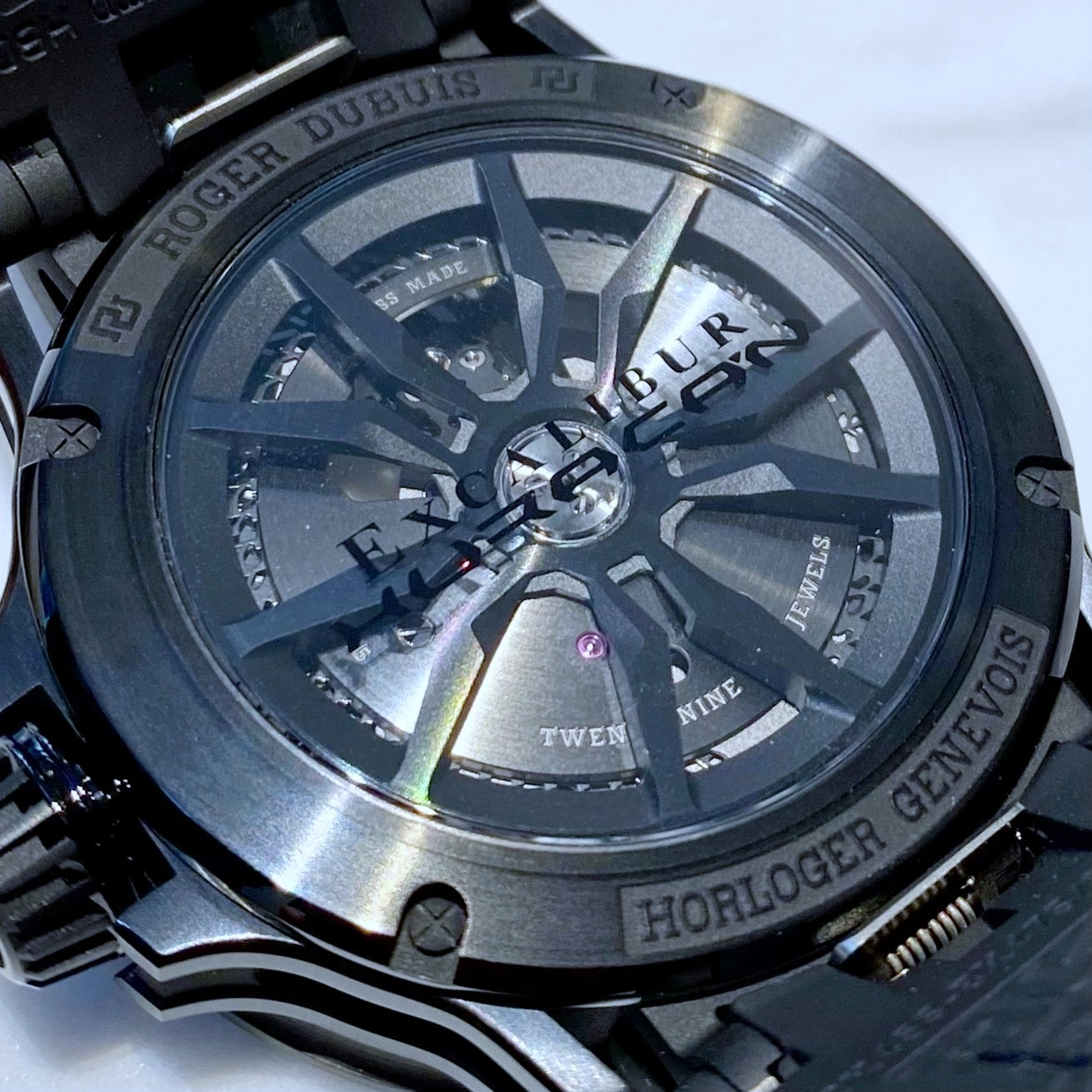 Roger Dubuis Excalibur Huracan RDDBEX0829 - ART Luxury_Japan