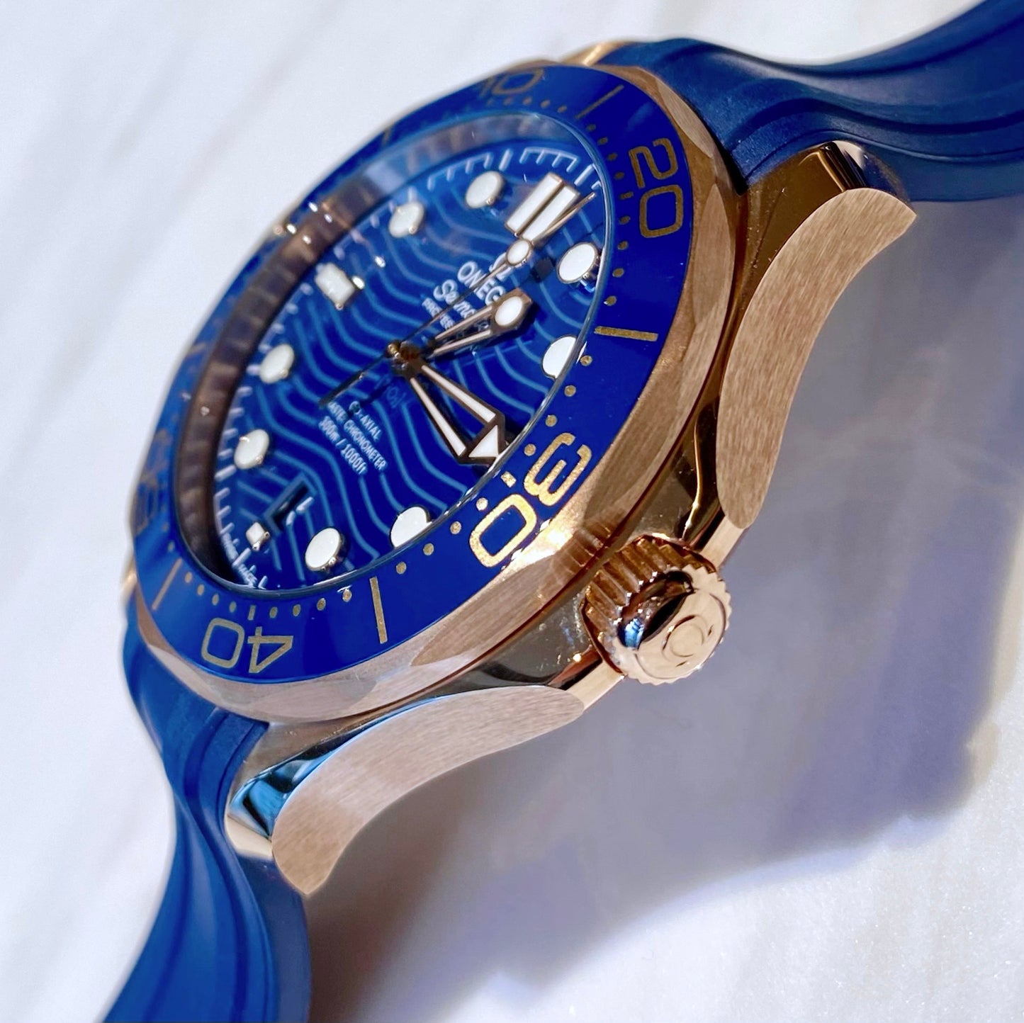 Omega Seamaster Diver 300M Co-Axial Master Chronometer 210.62.42.20.03.001 - ART Luxury_Japan