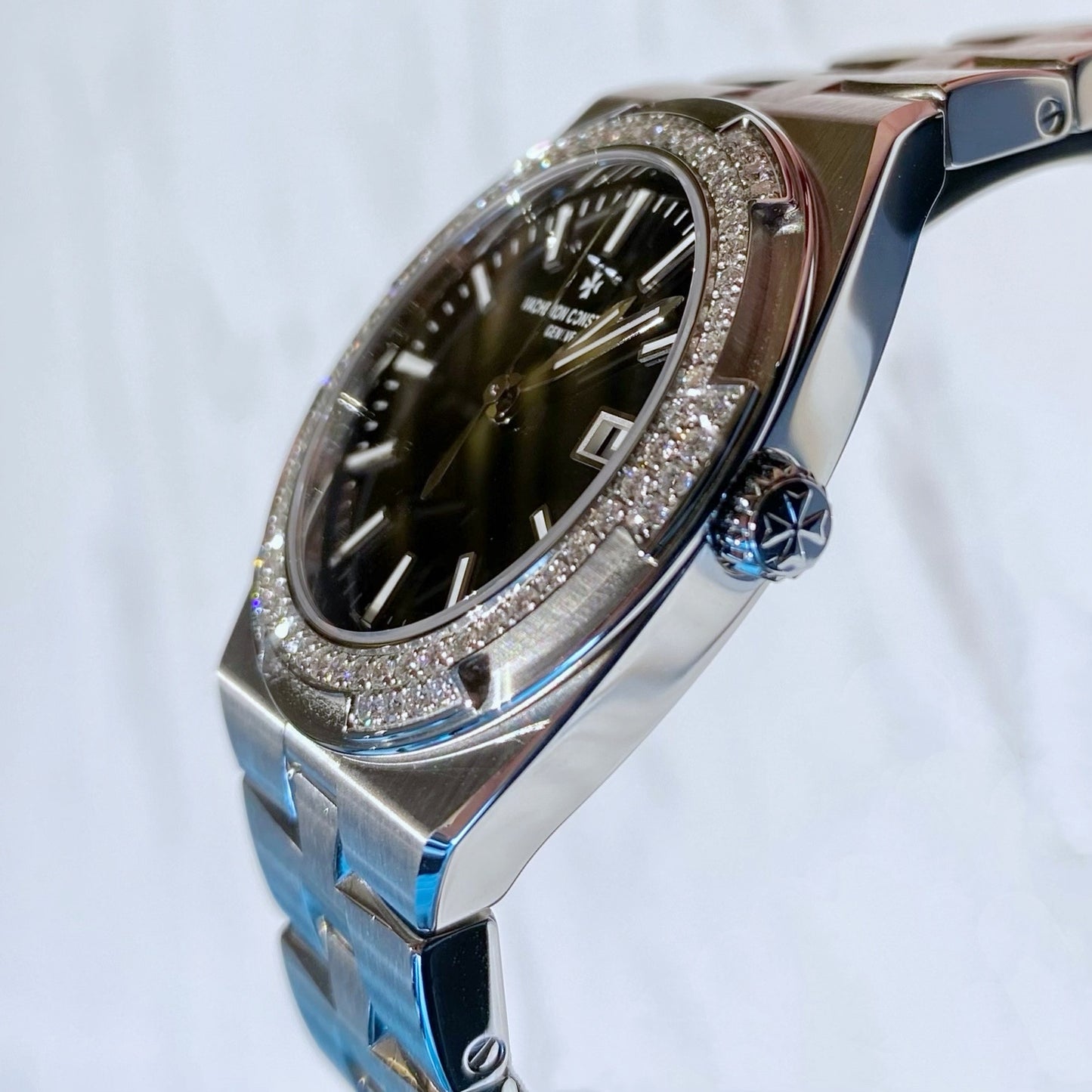 Vacheron Constantin Overseas Quartz 1205V/100A-B591 - ART Luxury_Japan