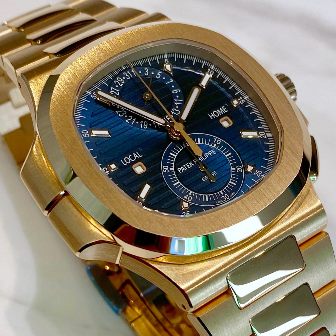 Patek Philippe Nautilus Chronograph 5990/1R-001 - ART Luxury_Japan